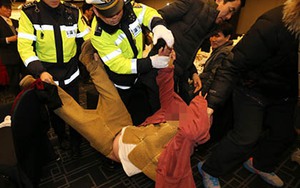 Chân dung kẻ khiến Đại sứ Mỹ ở Hàn Quốc chảy máu đầm đìa